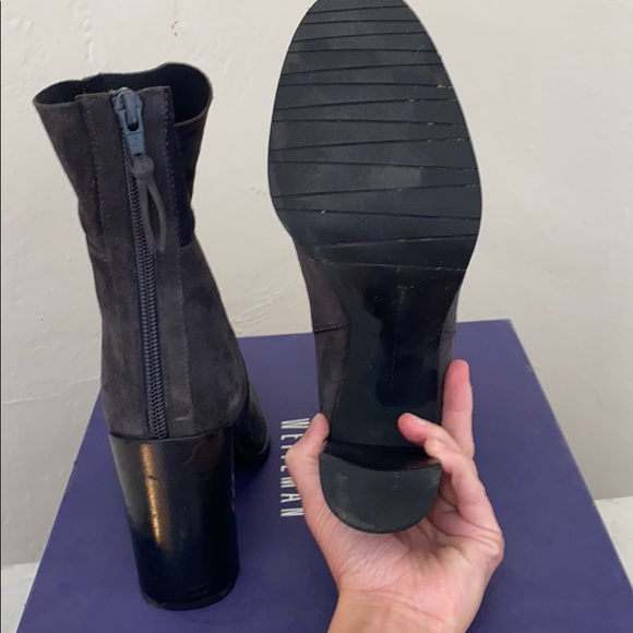 Stuart Weitzman, Select, slate grey suede bootie - Picture 6 of 7